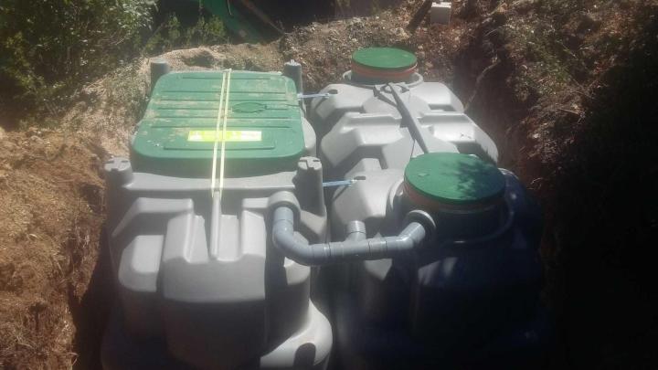 <p>Installation de fosse septique, Besse-sur-Issole</p>